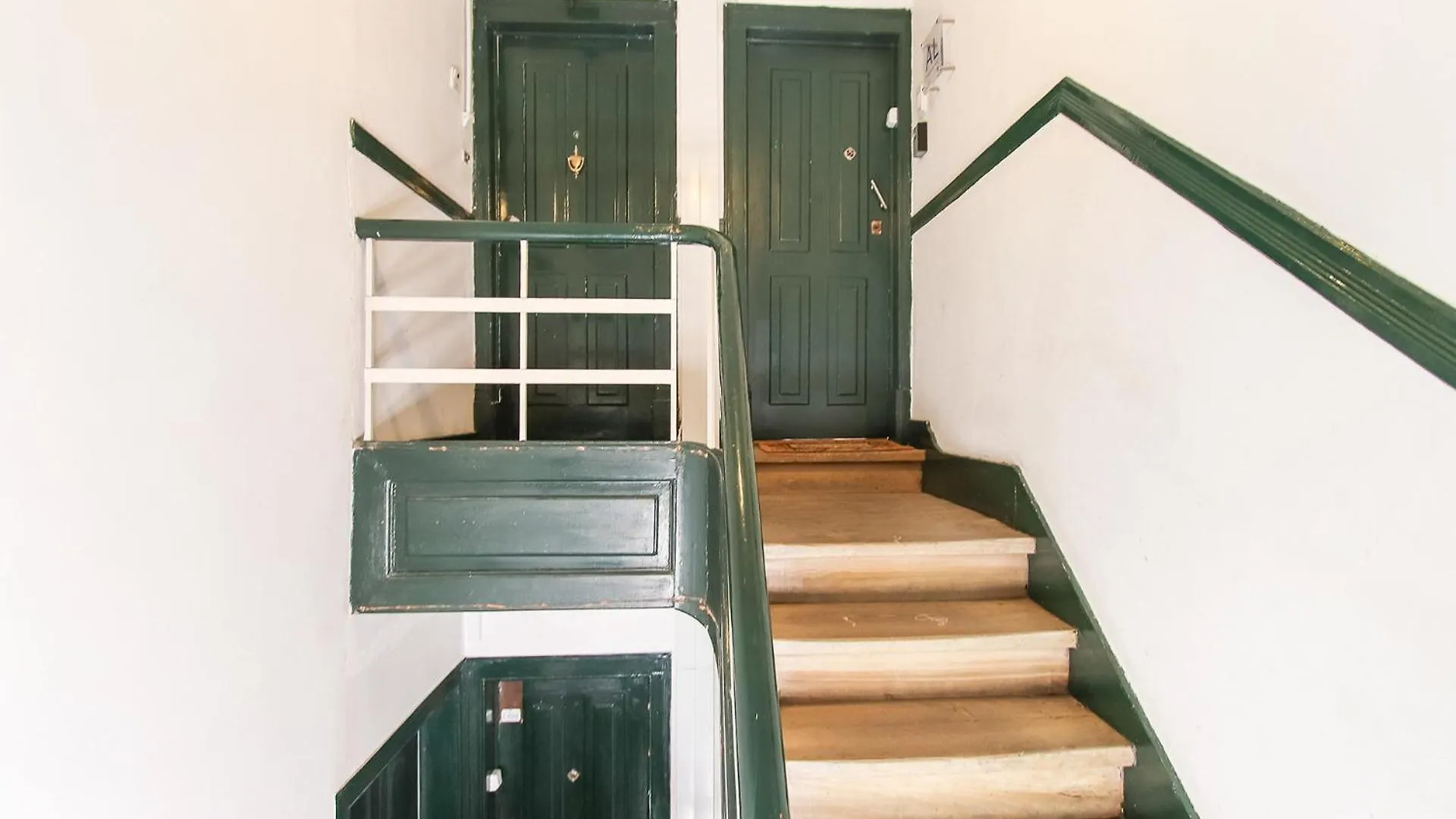 Principe Real Deluxe By Homing Apartment Lisbon